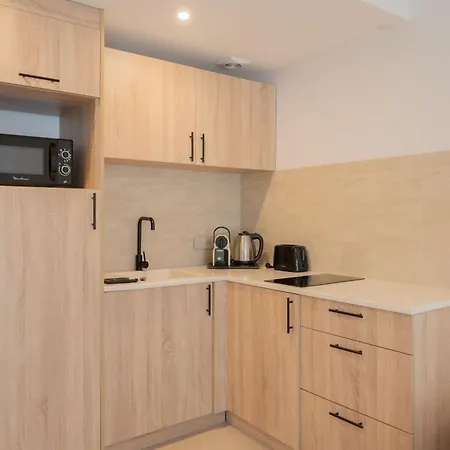 Place Des Lices -2bdr-6p- Tropez Апартаменты *
